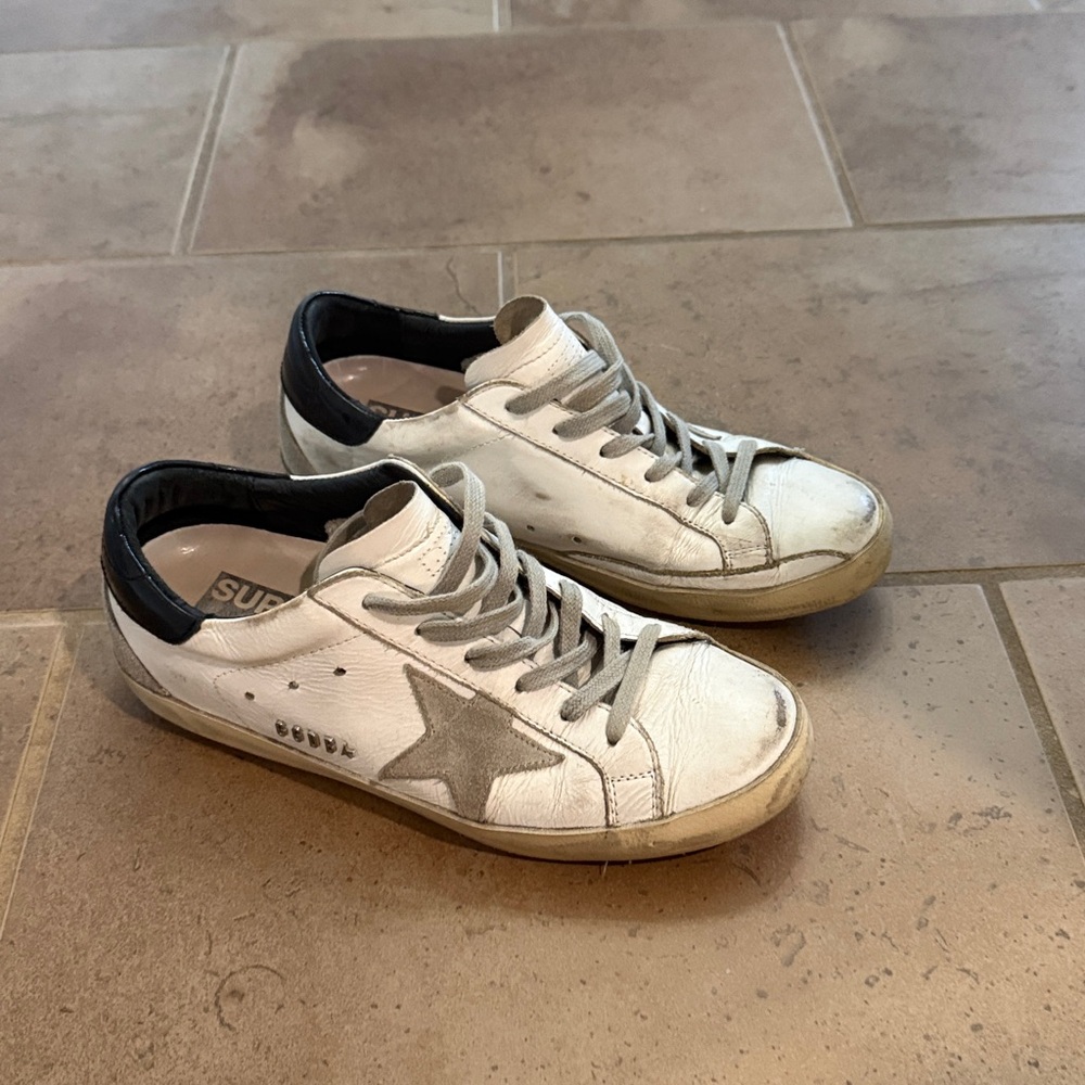 Golden Goose shoes size 7 - Picture 2 of 3